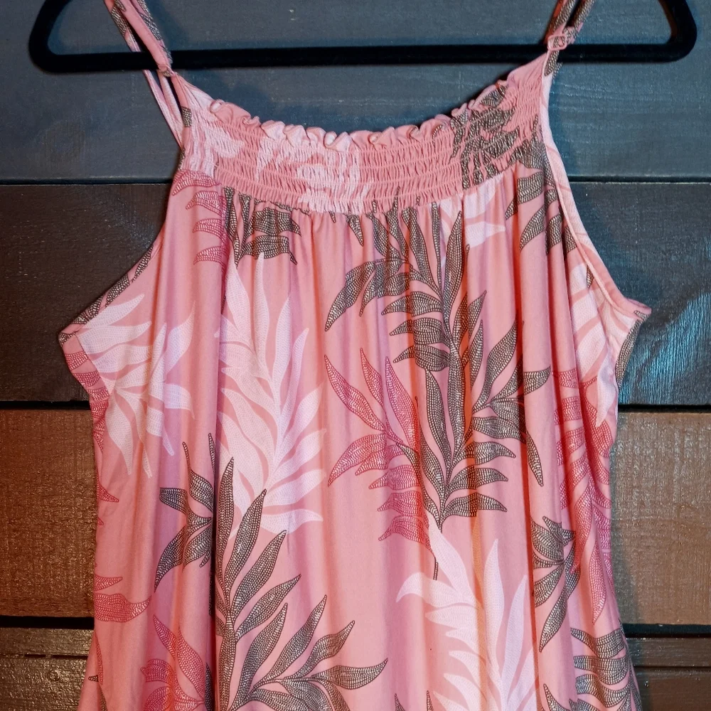 Joyspun XL (16-18) Beautiful coral Leaf Print Elastic Front Ruffle Hem Nightgown - Picture 2 of 8